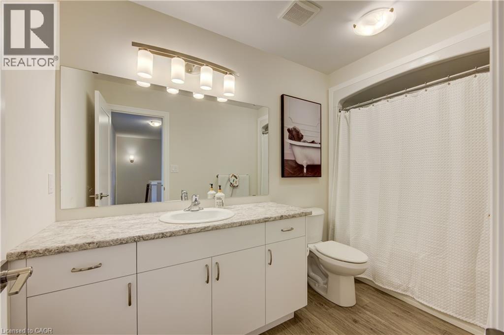 38 Canary Street, Tillsonburg, ON - Indoor Photo Showing Bathroom