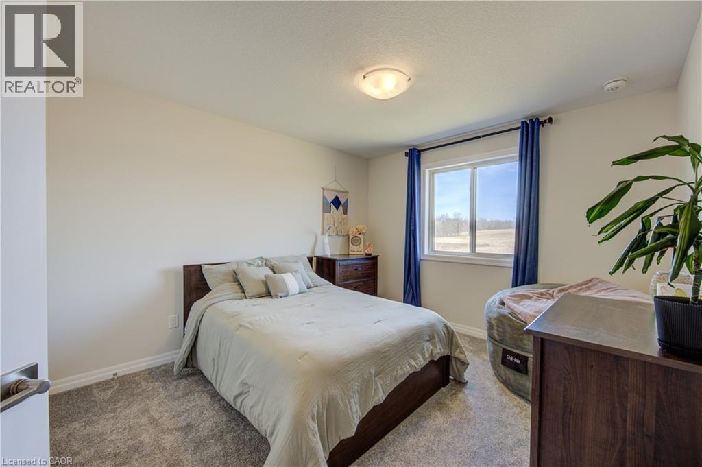 38 Canary Street, Tillsonburg, ON - Indoor Photo Showing Bedroom