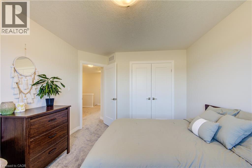 38 Canary Street, Tillsonburg, ON - Indoor Photo Showing Bedroom