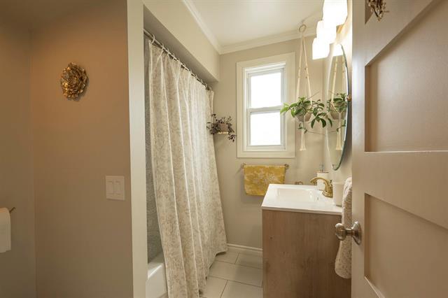 48 Rosewarne Ave, Winnipeg, MB