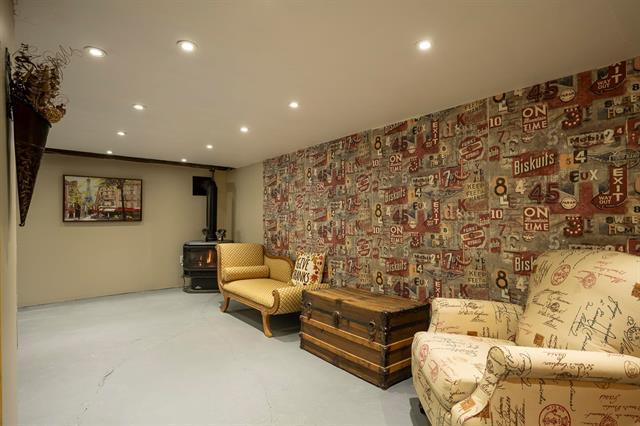 48 Rosewarne Ave, Winnipeg, MB