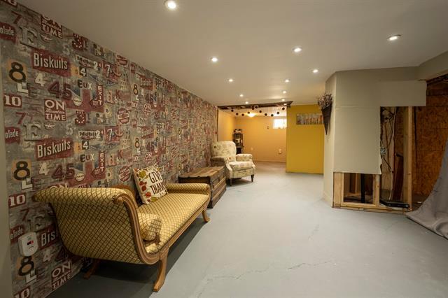 48 Rosewarne Ave, Winnipeg, MB