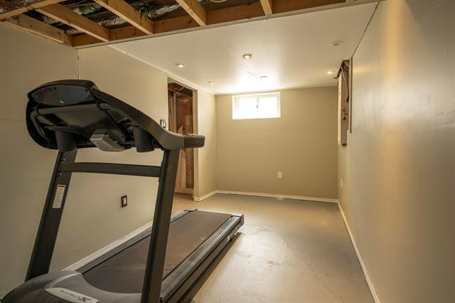 48 Rosewarne Ave, Winnipeg, MB