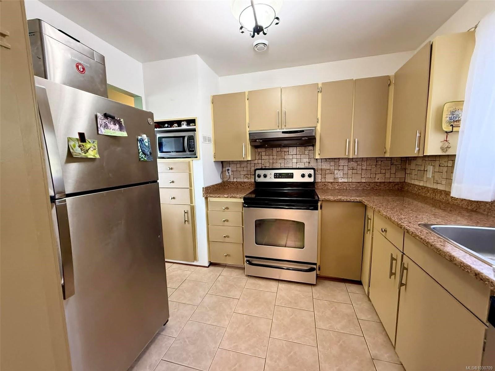 3267 Cook St, Chemainus, BC