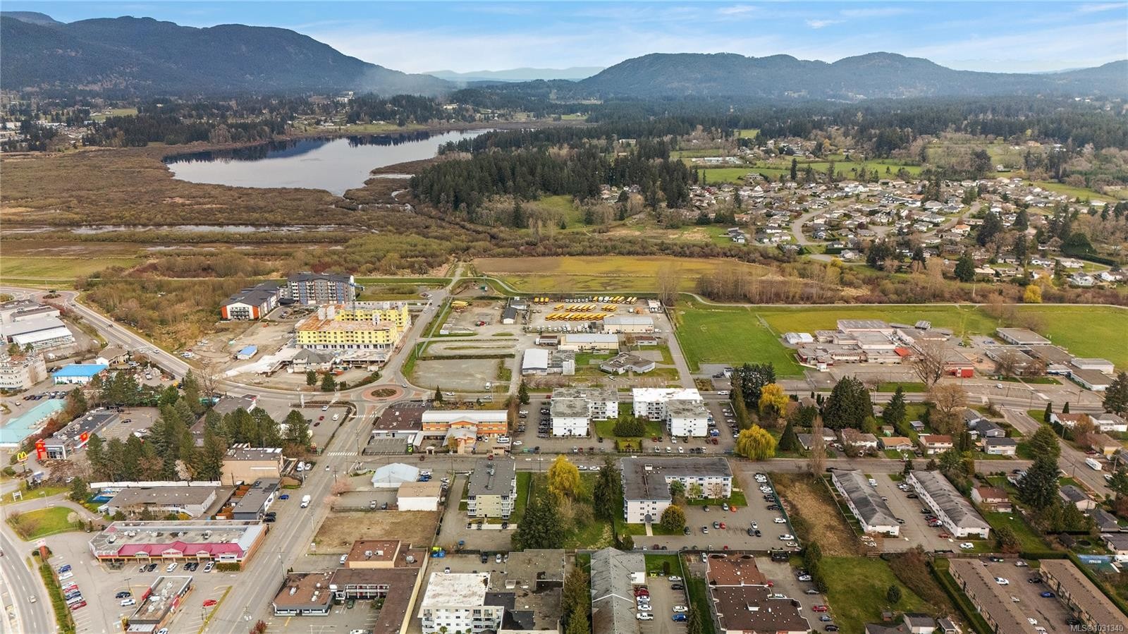 2566 Lewis St, Duncan, BC