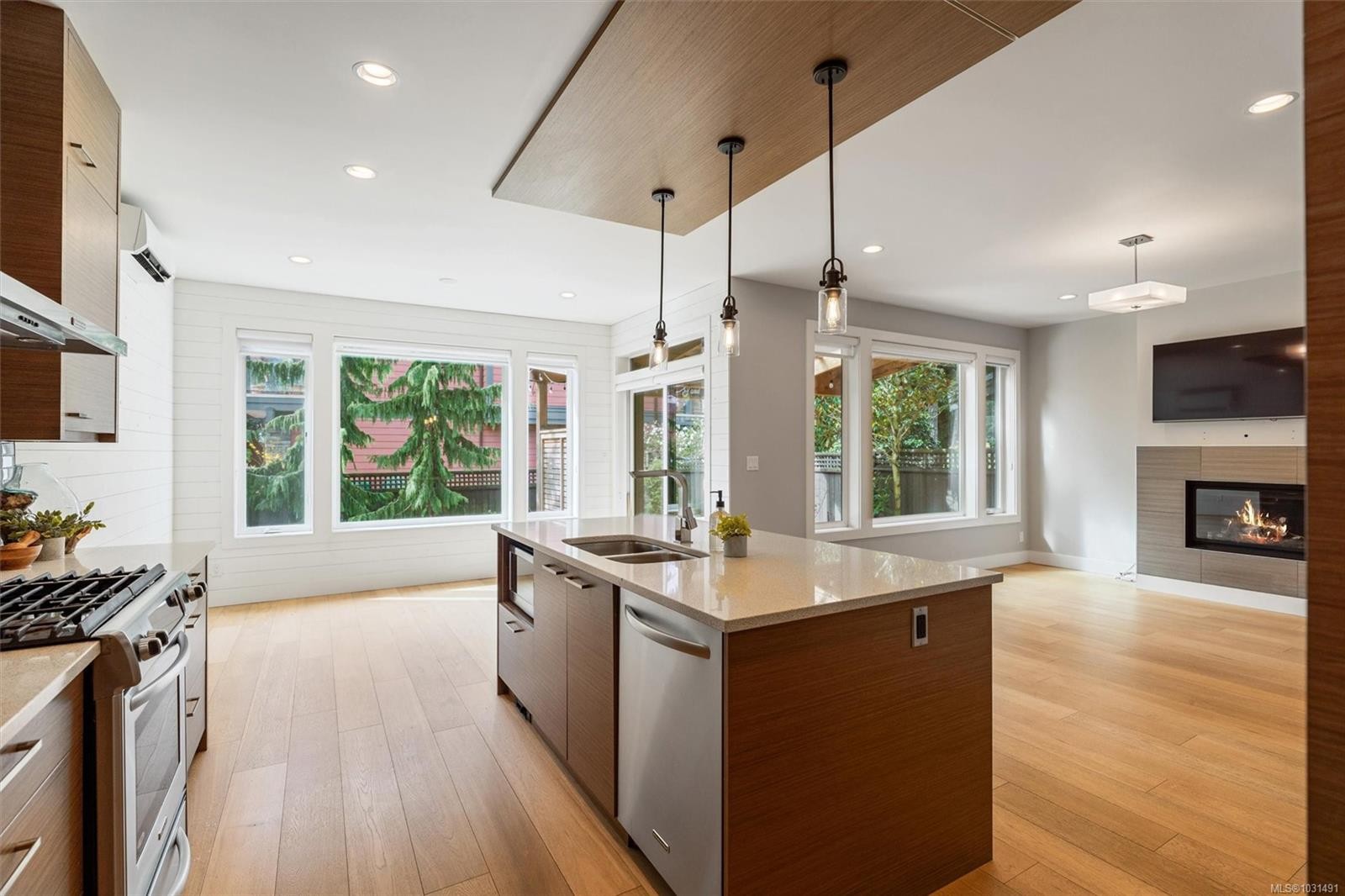 433 Regency Pl, Colwood, BC