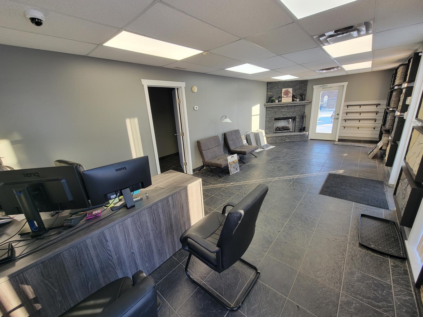 131 Yellowhead Road, Spruce Grove, AB