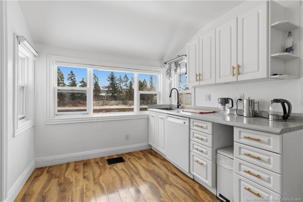 21 Kenmore Dr, Moncton, NB