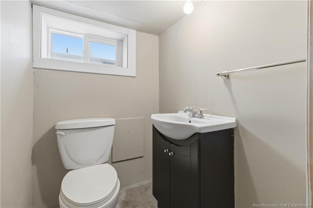 21 Kenmore Dr, Moncton, NB