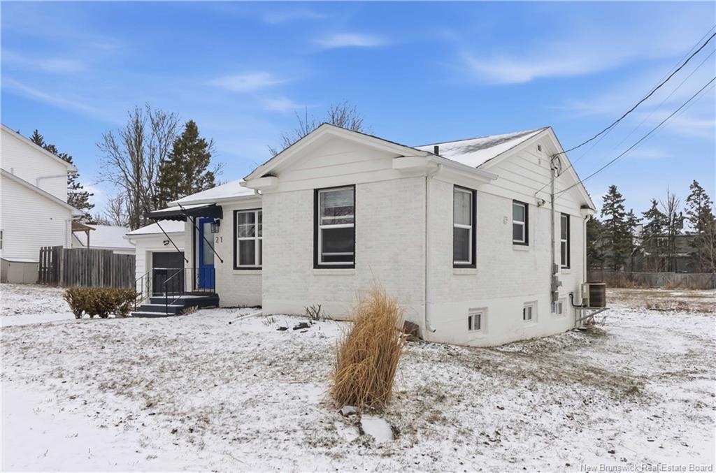 21 Kenmore Dr, Moncton, NB