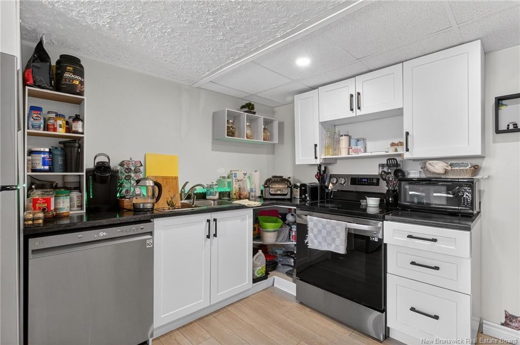 23 Pembroke St, Riverview, NB