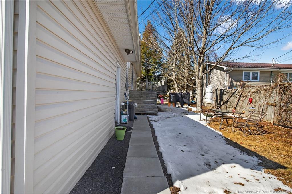 23 Pembroke St, Riverview, NB