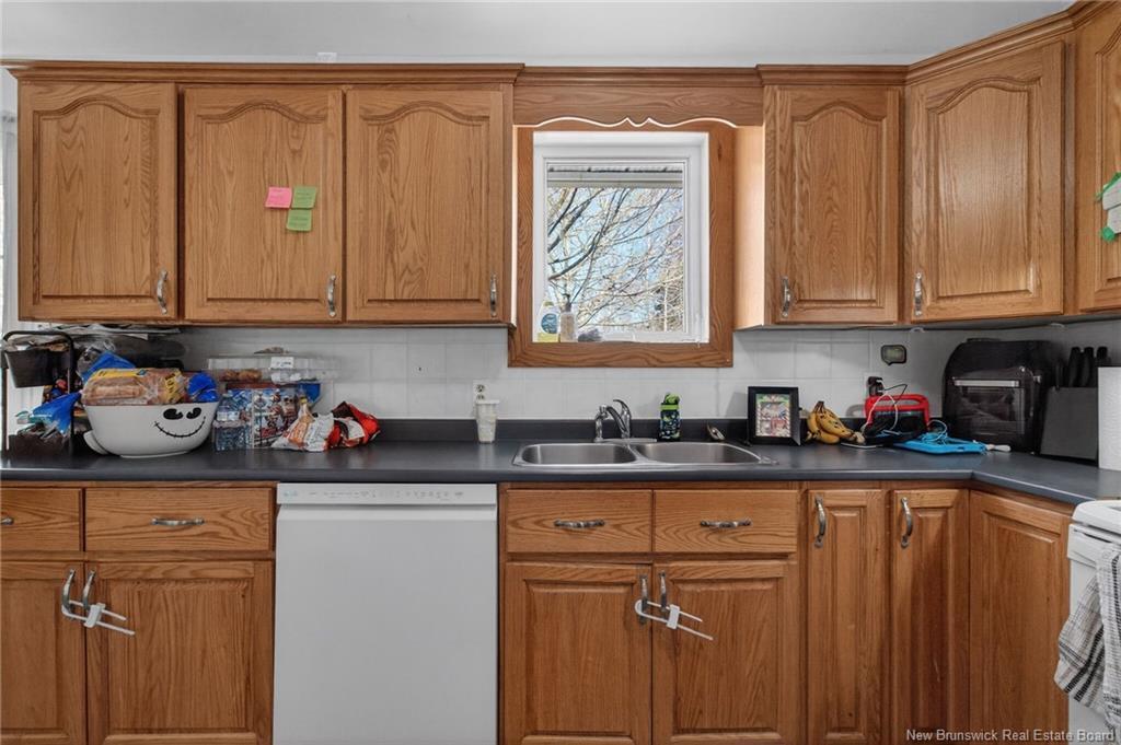 23 Pembroke St, Riverview, NB