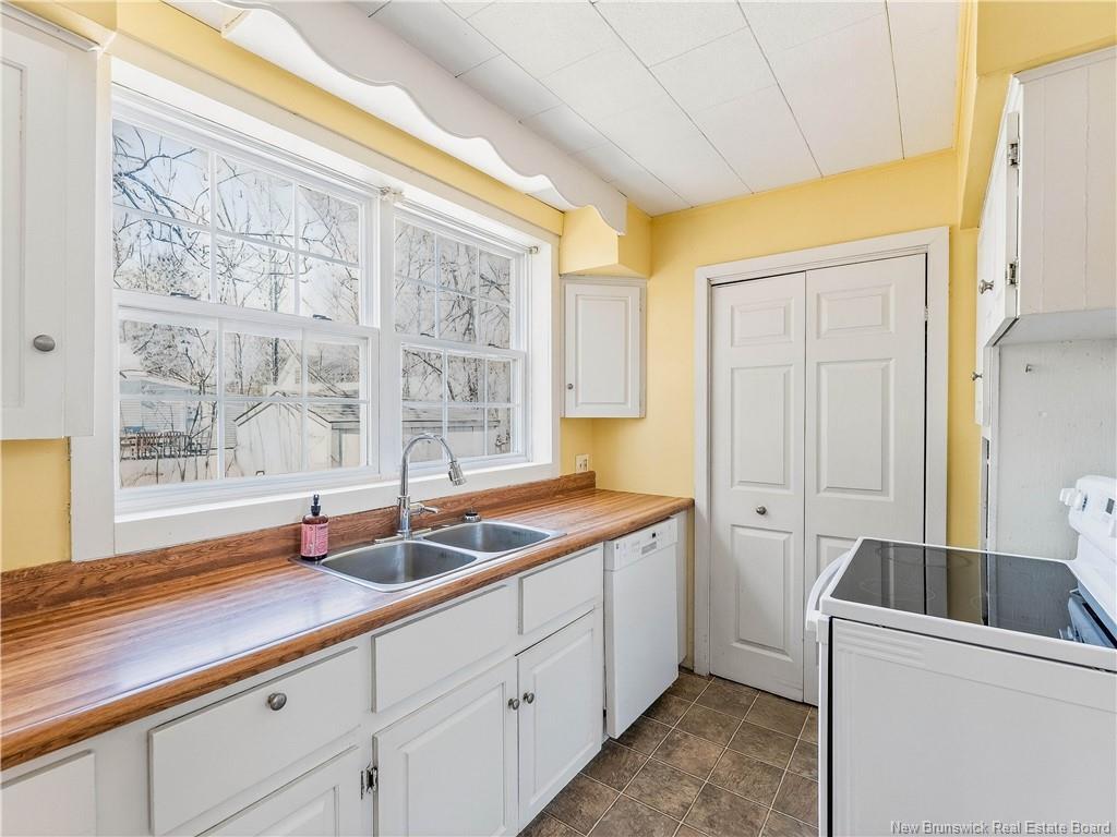 4 Elm St, Saint Stephen, NB