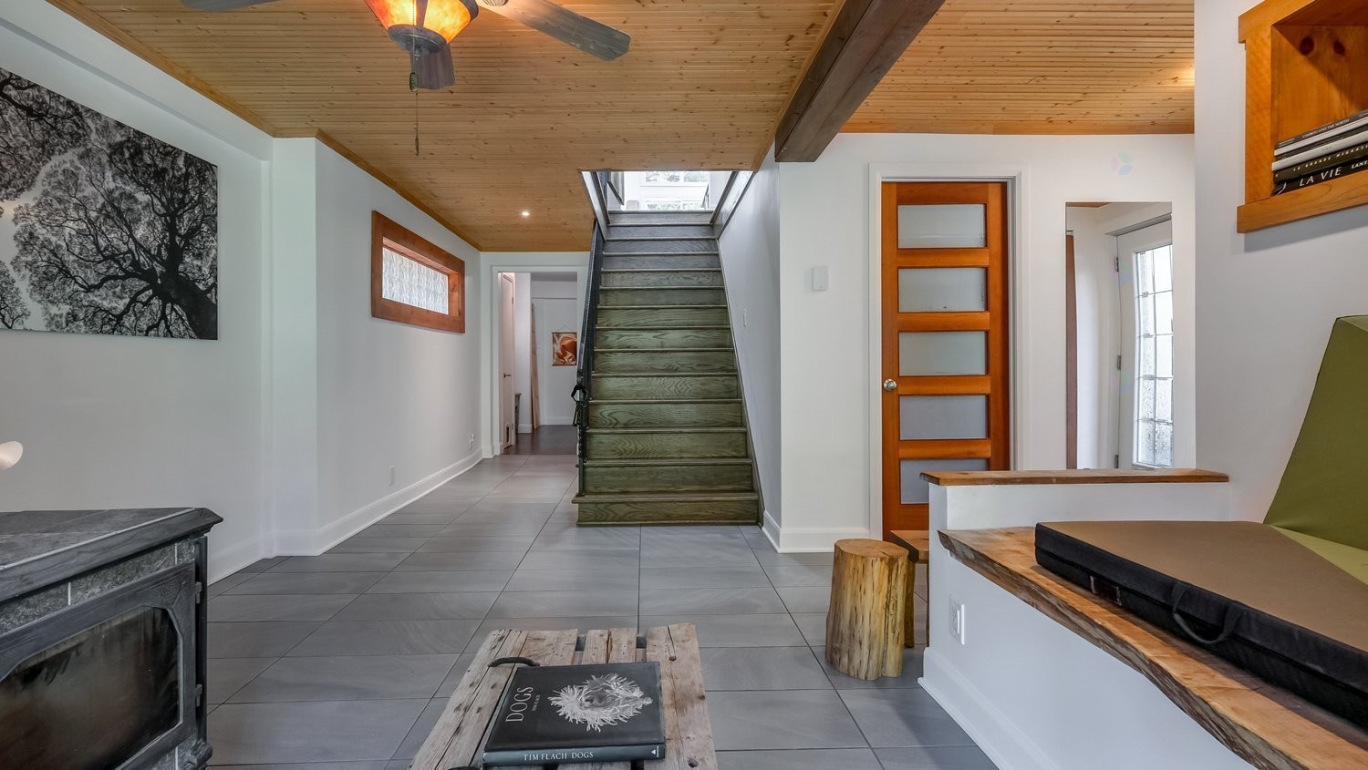 Escalier - 315 Rue Des Sables, Otterburn Park, QC - Indoor Photo Showing Laundry Room