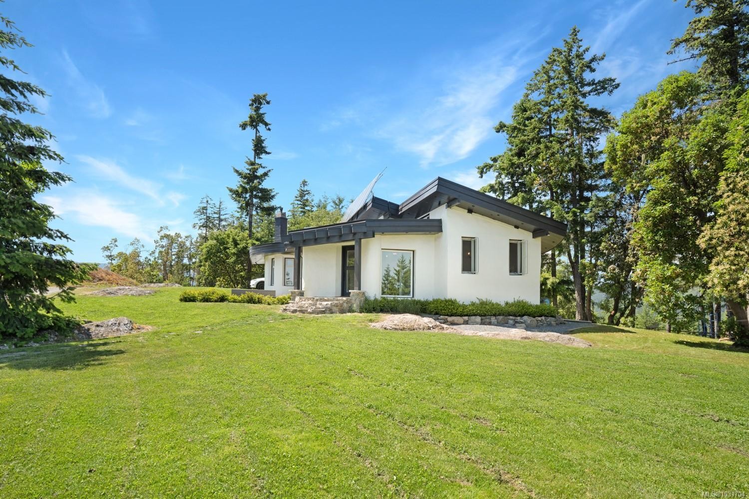5876 Stoltze Rd, Duncan, BC