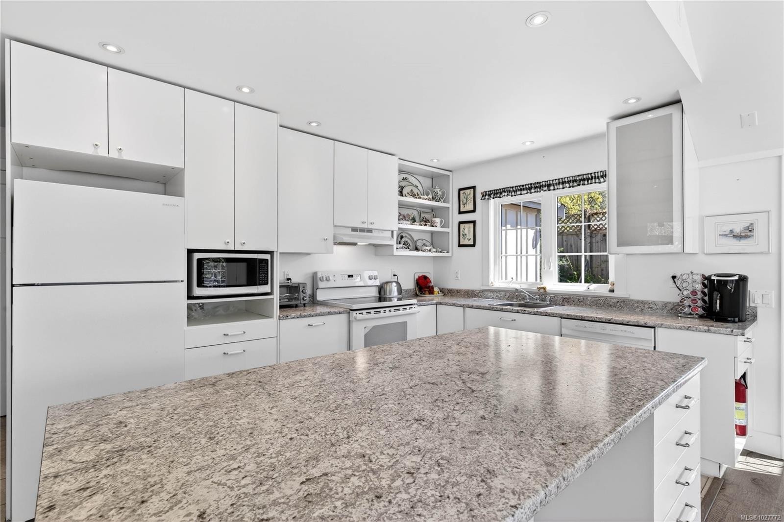 117 Morningside Rd, Salt Spring, BC