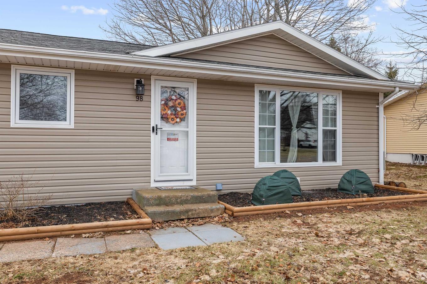 98 Oak Drive, Charlottetown, PE