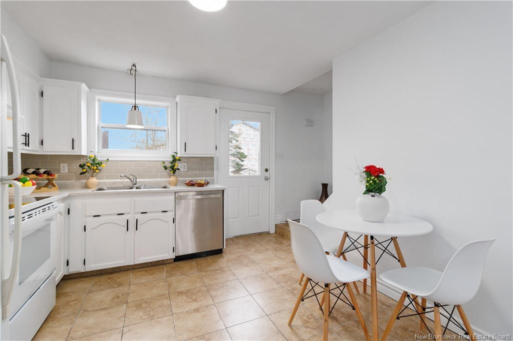 160 Thomas St, Dieppe, NB