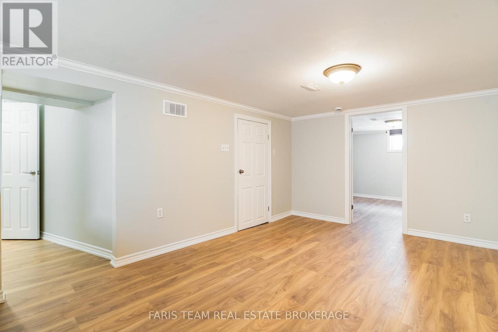 18 Newton Street, Barrie, ON - Indoor Photo Showing Other Room