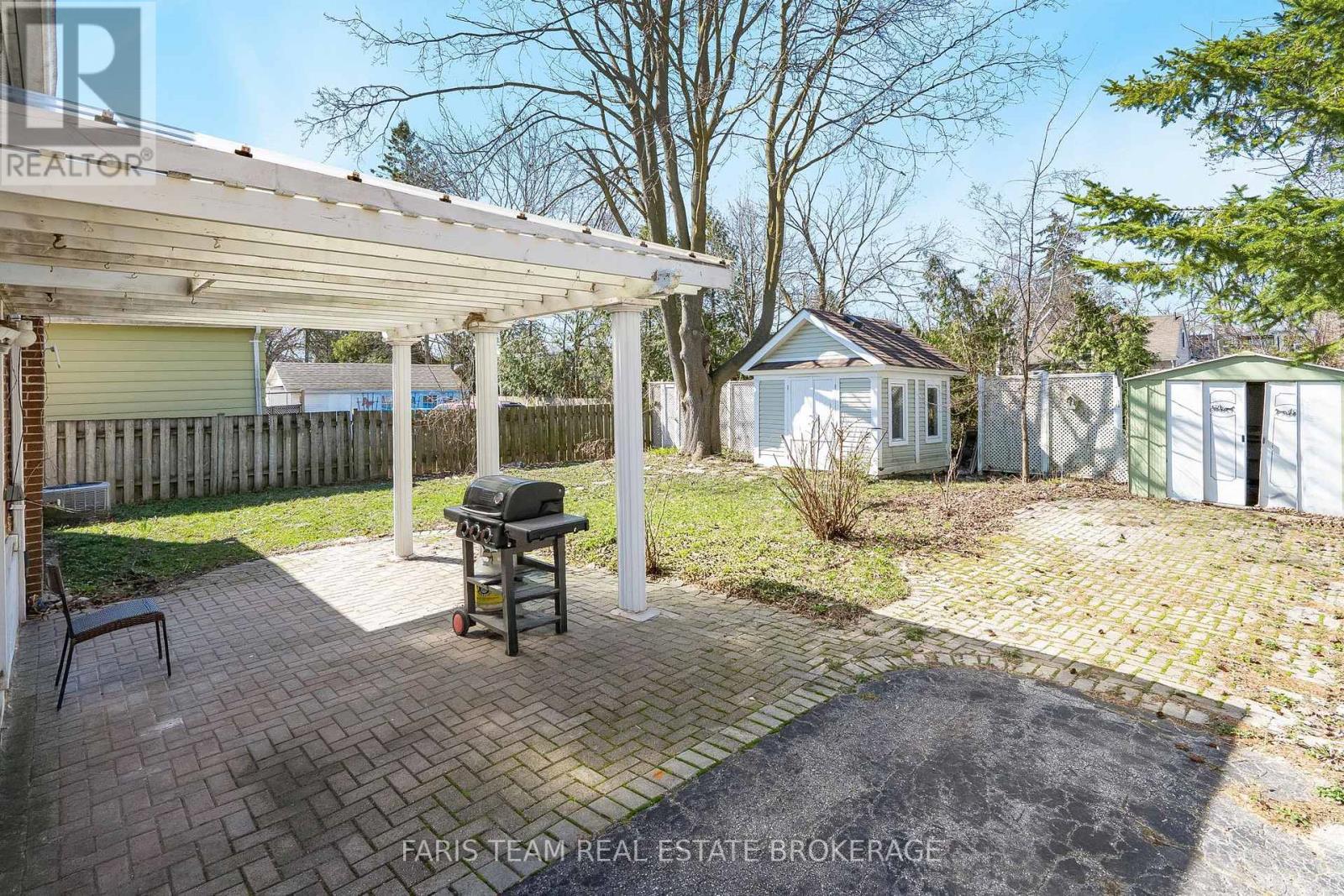 18 Newton Street, Barrie, ON - Outdoor