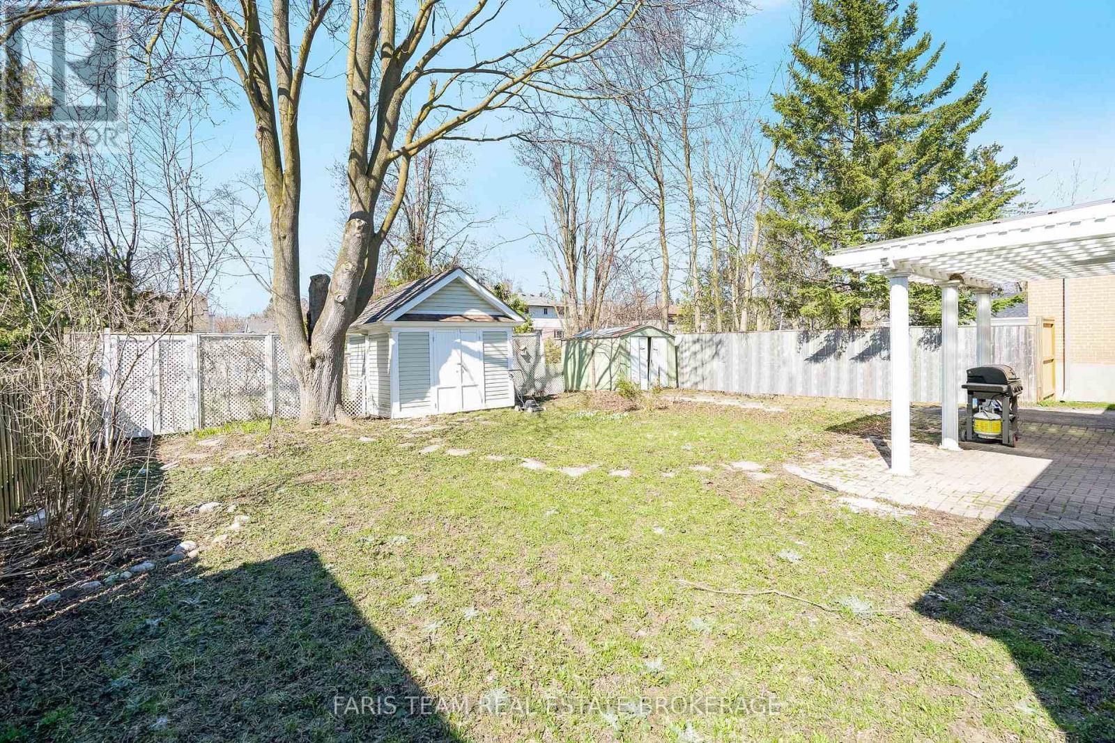 18 Newton Street, Barrie, ON - Outdoor