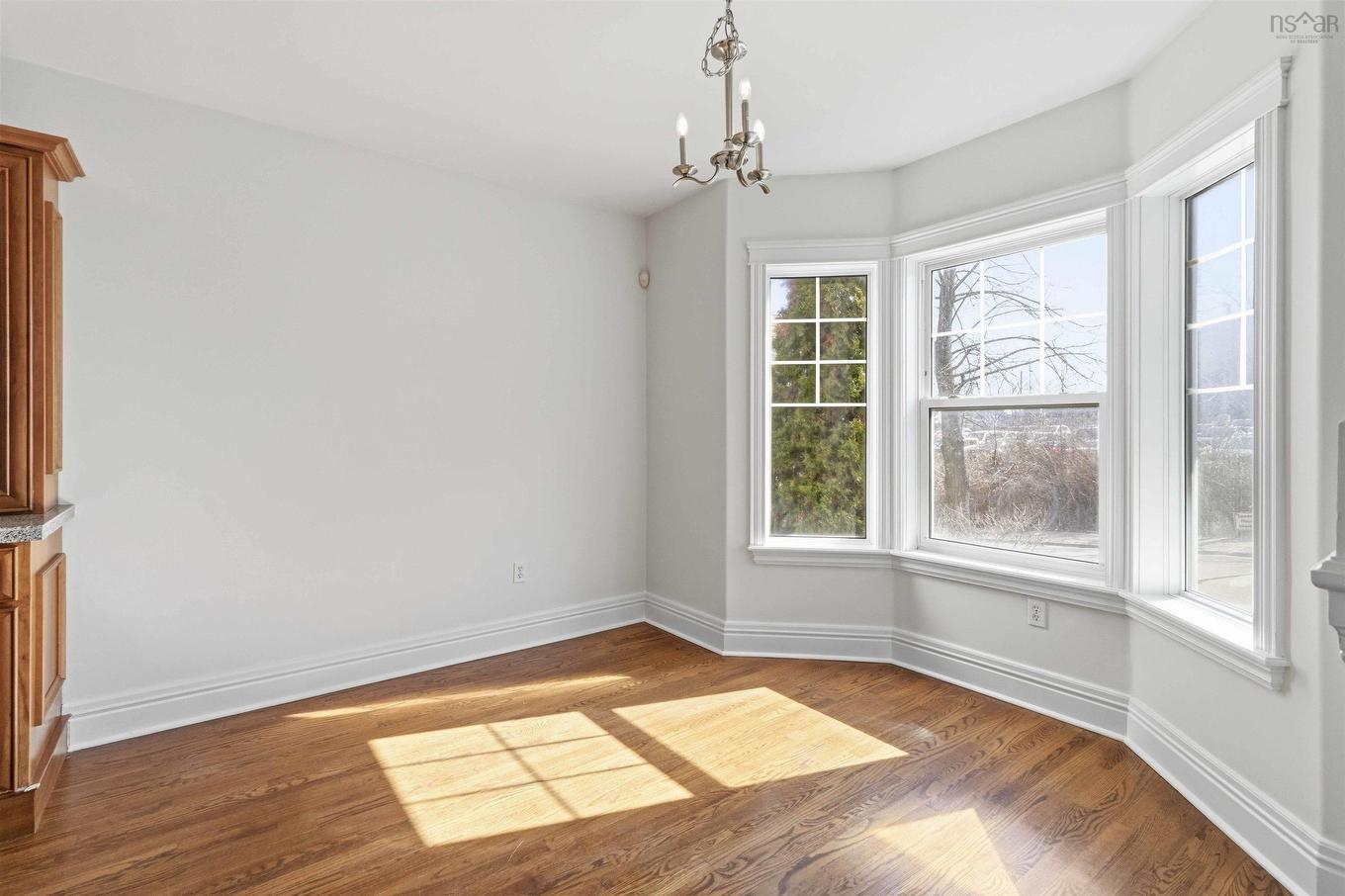 24 King Street, Dartmouth, NS