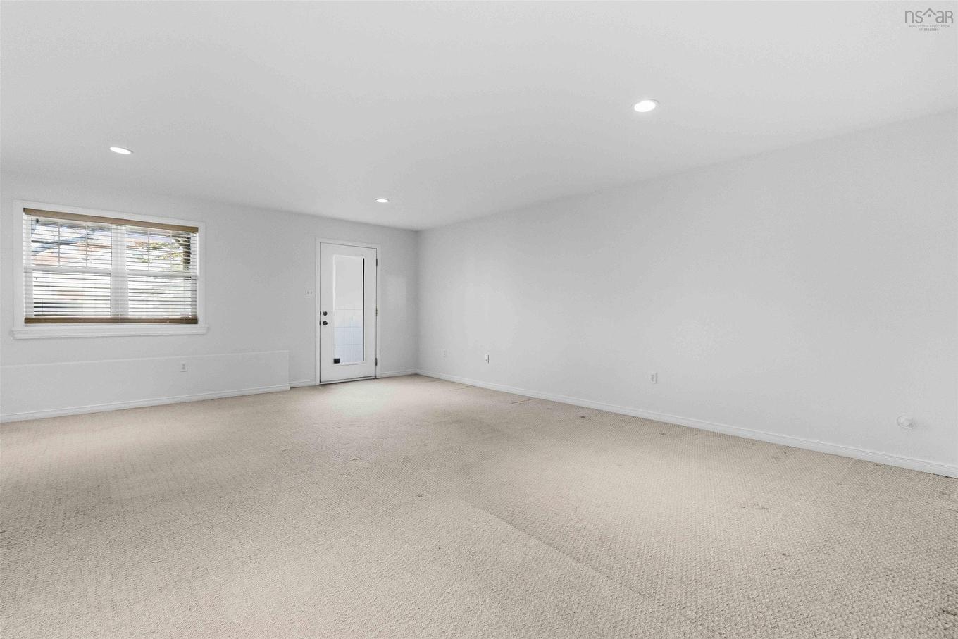 24 King Street, Dartmouth, NS