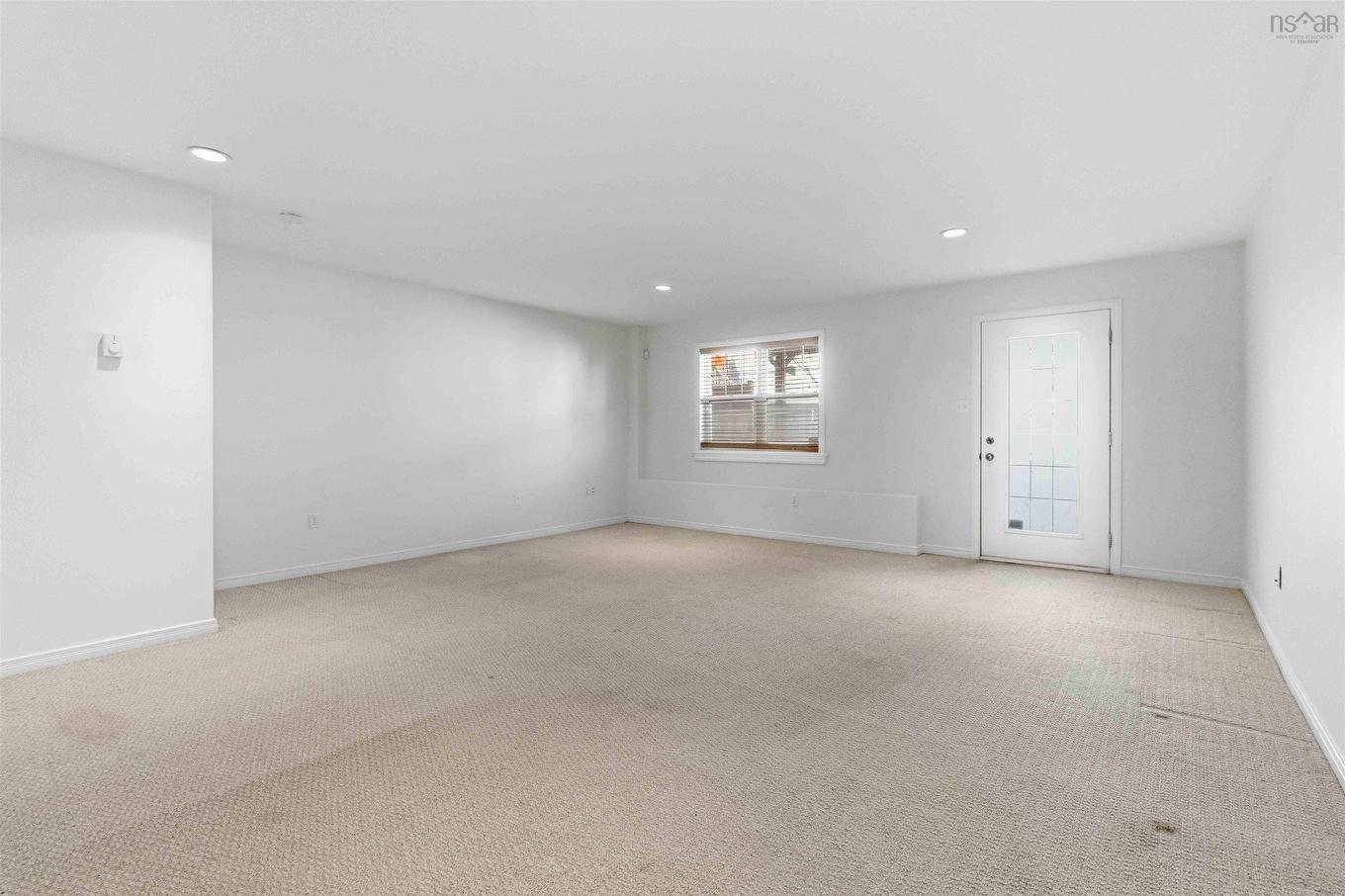 24 King Street, Dartmouth, NS