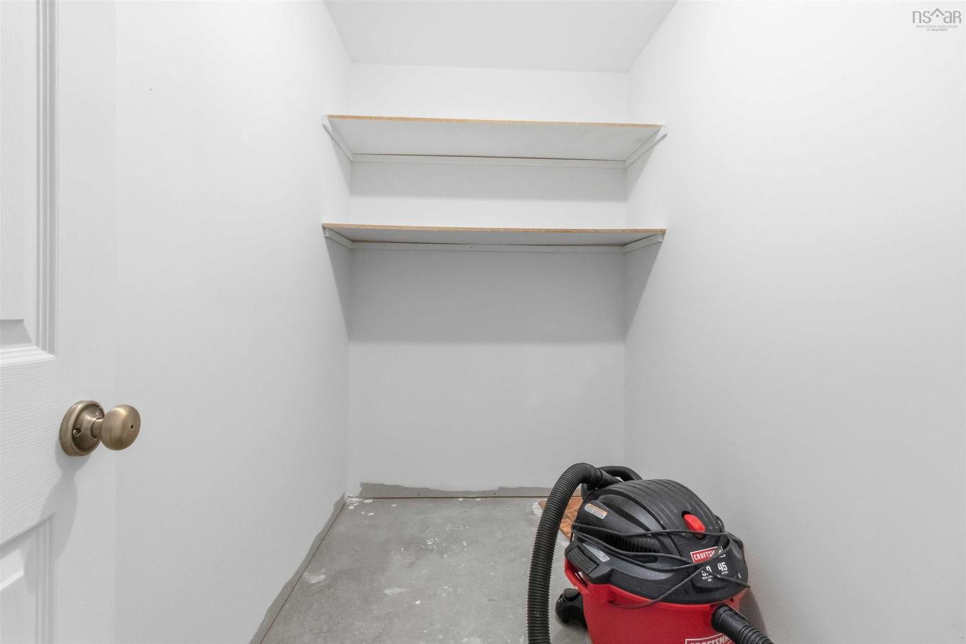 24 King Street, Dartmouth, NS