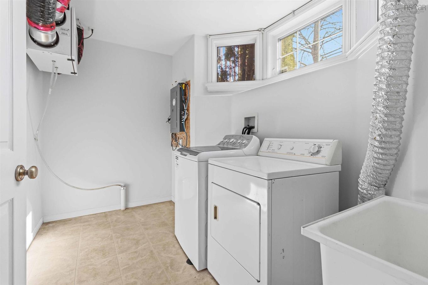 24 King Street, Dartmouth, NS