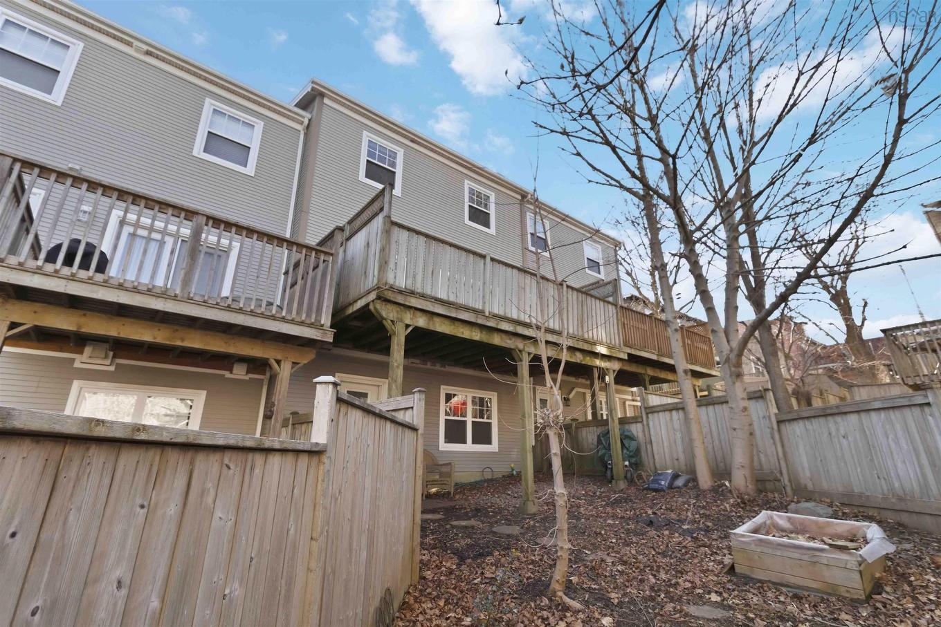 24 King Street, Dartmouth, NS