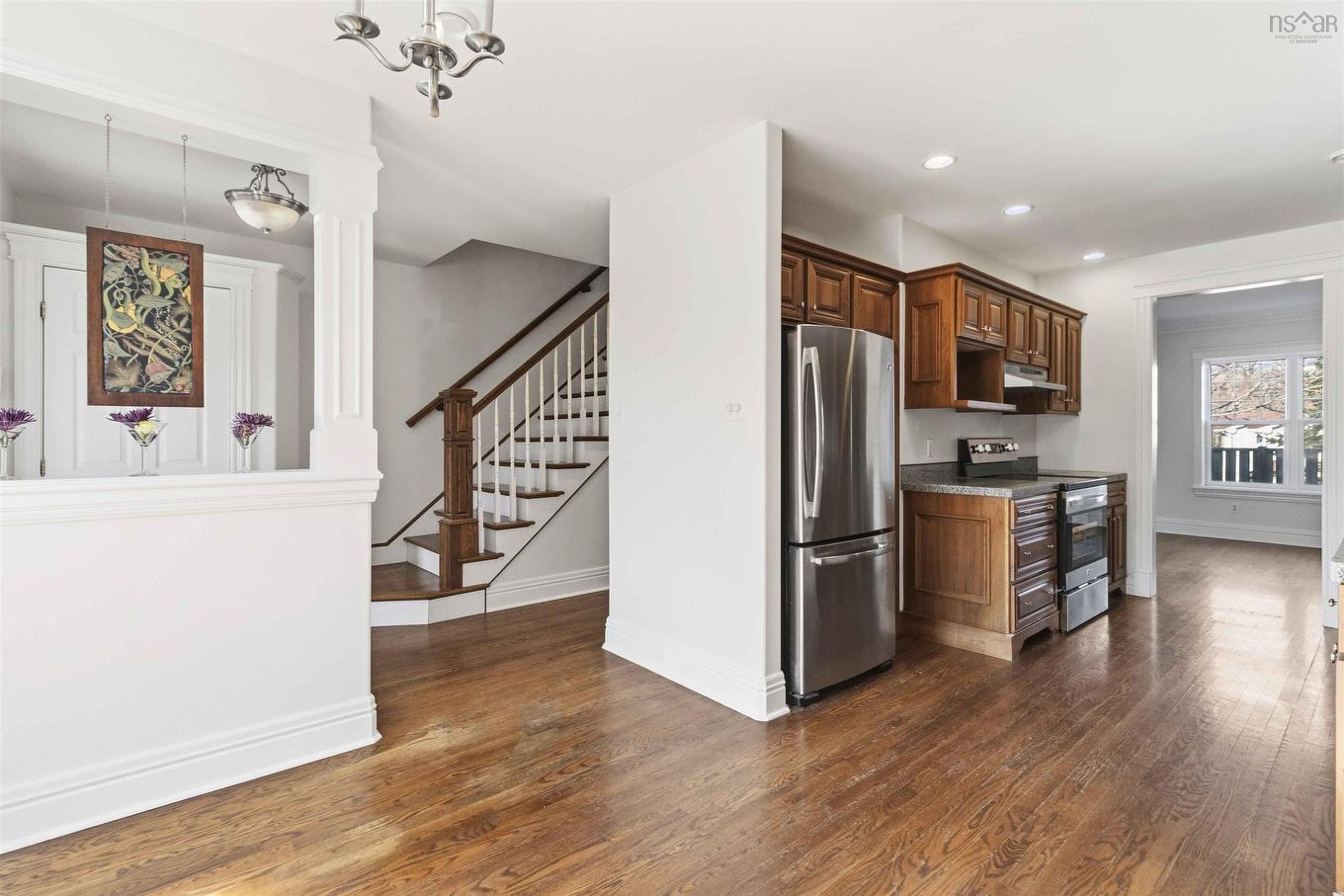 24 King Street, Dartmouth, NS