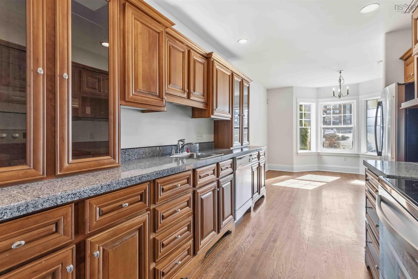 24 King Street, Dartmouth, NS