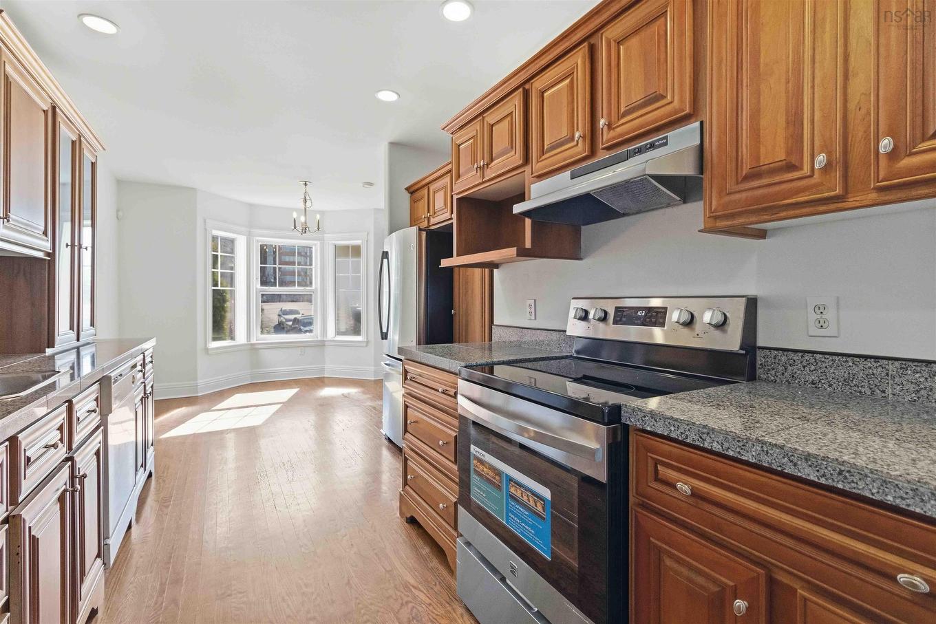 24 King Street, Dartmouth, NS