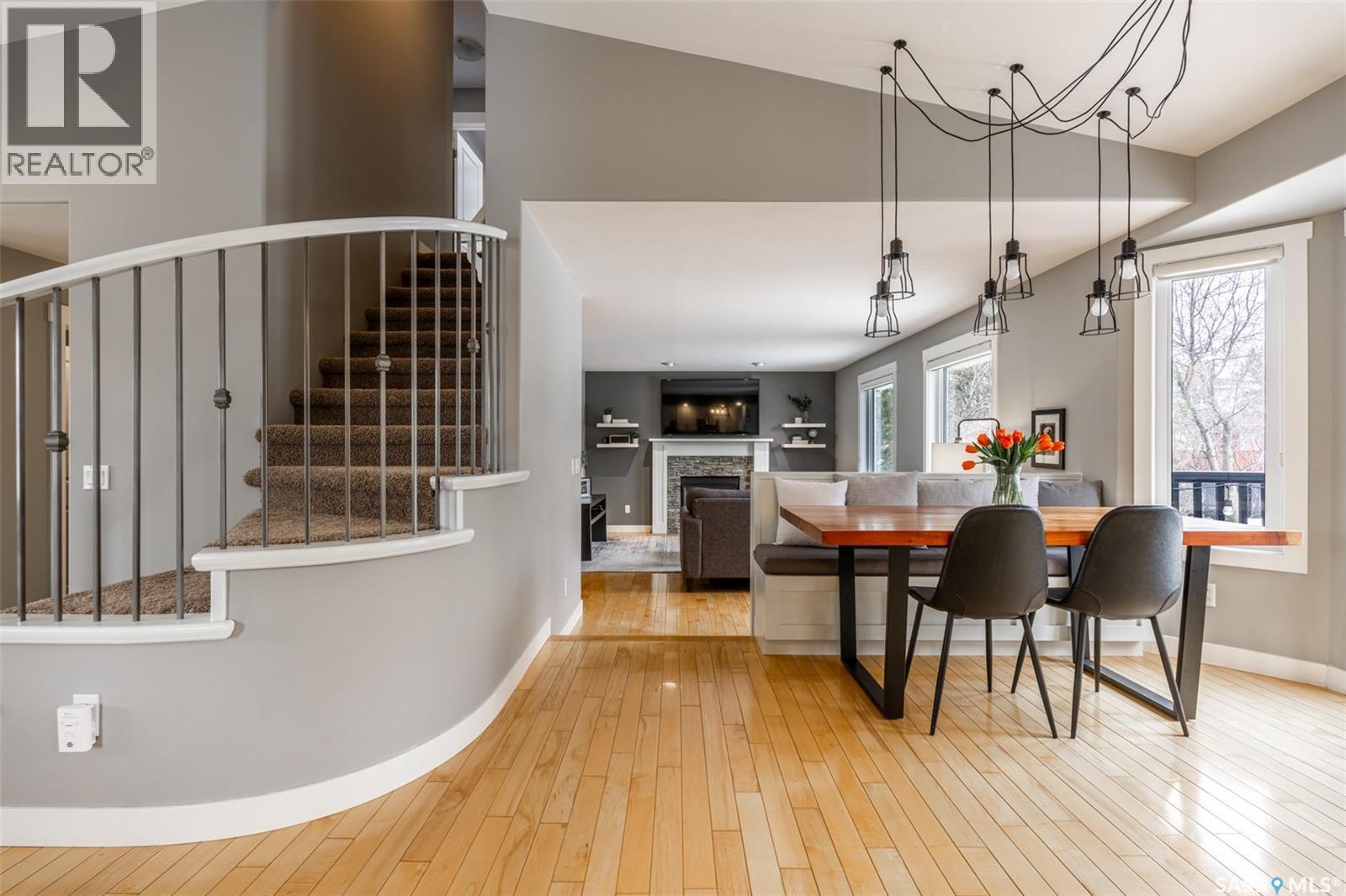 922 Budz Green, Saskatoon, SK - Indoor Photo Showing Dining Room