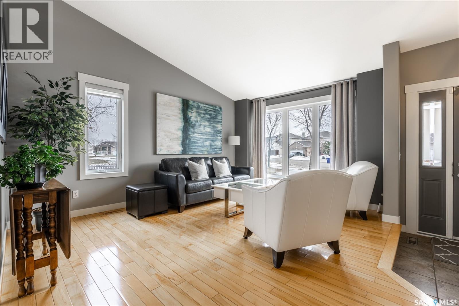 922 Budz Green, Saskatoon, SK - Indoor