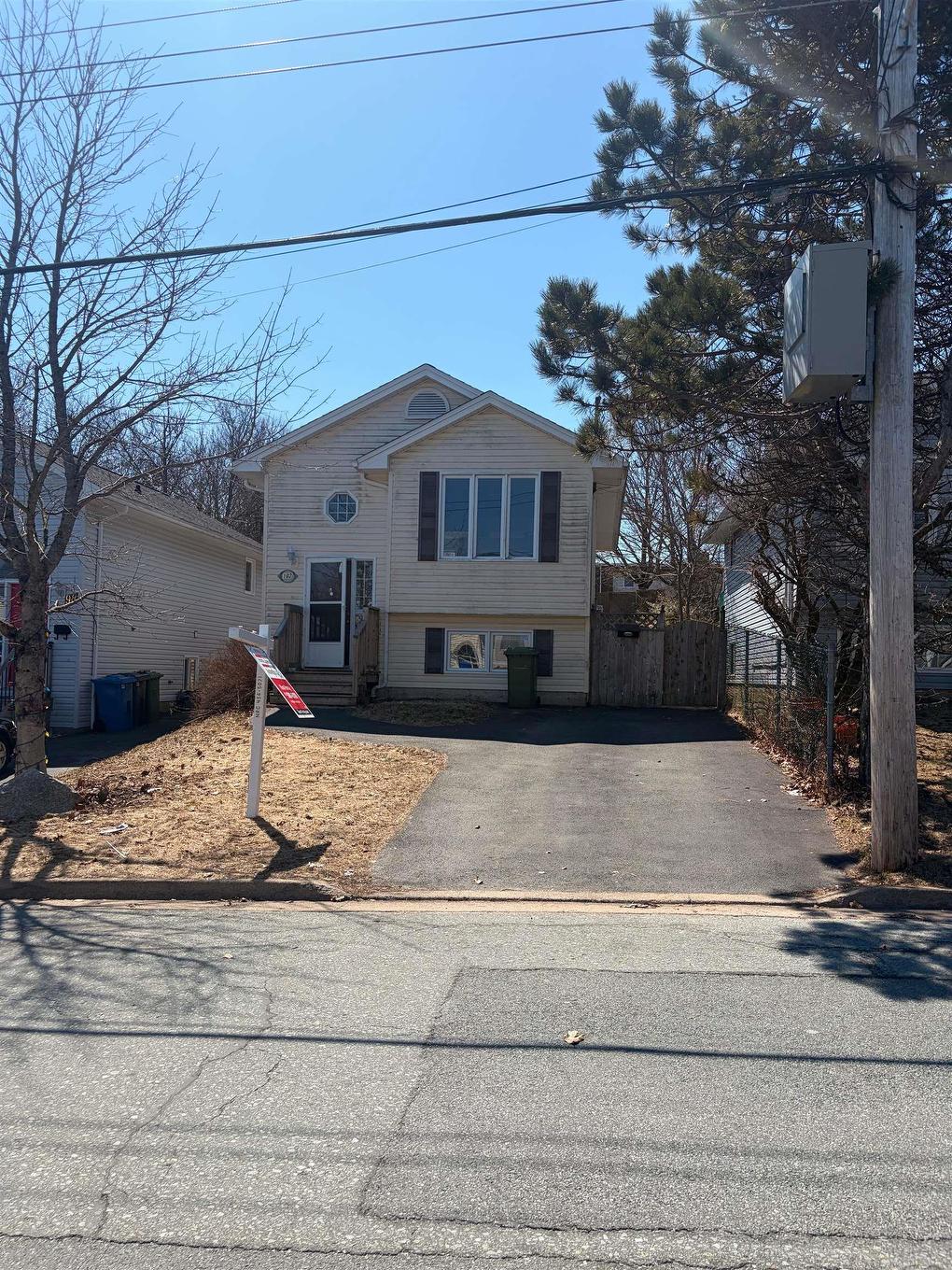 102 Abrams, Halifax, NS