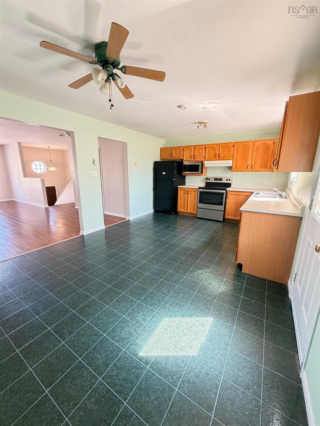 102 Abrams, Halifax, NS