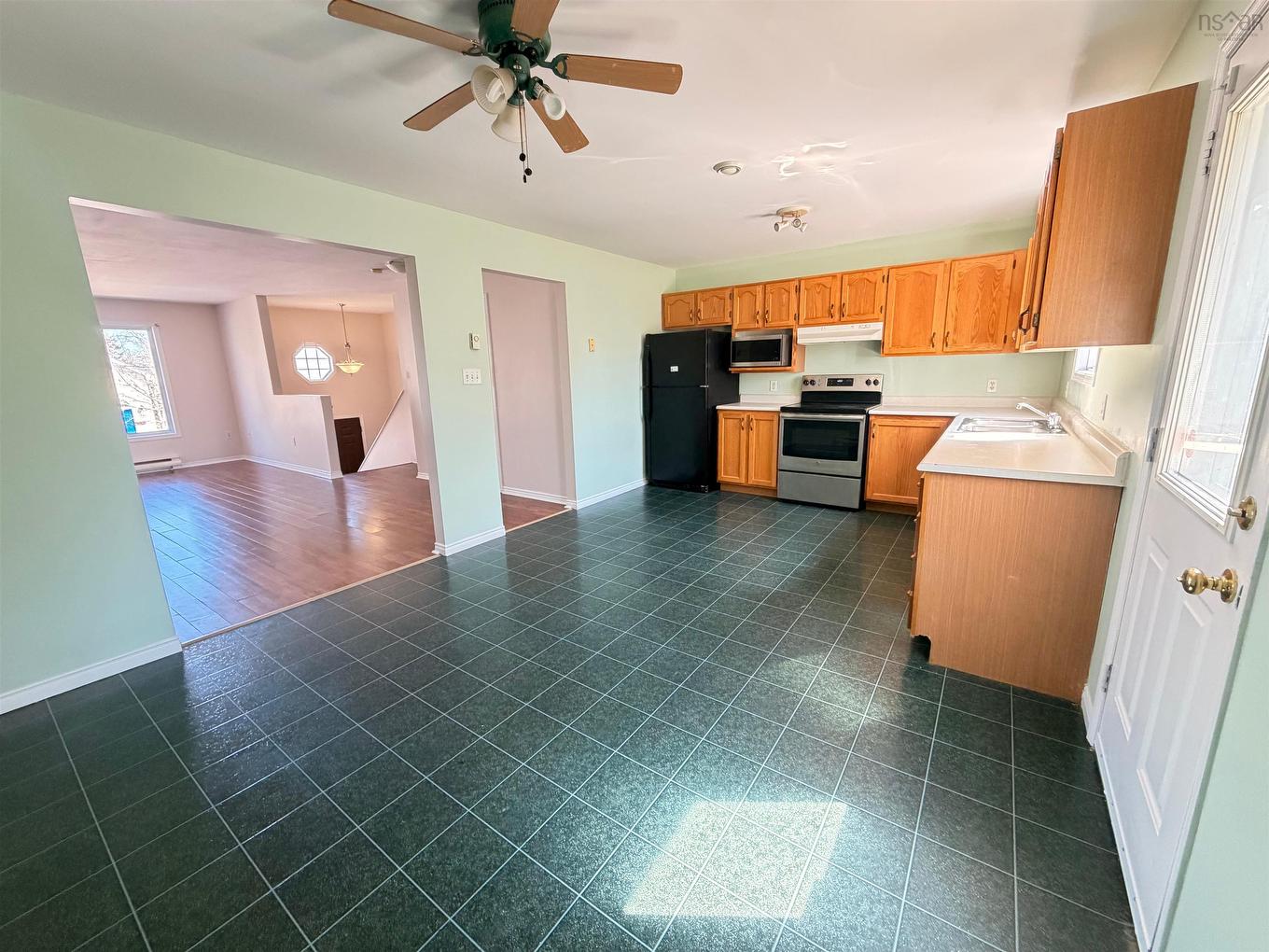 102 Abrams, Halifax, NS