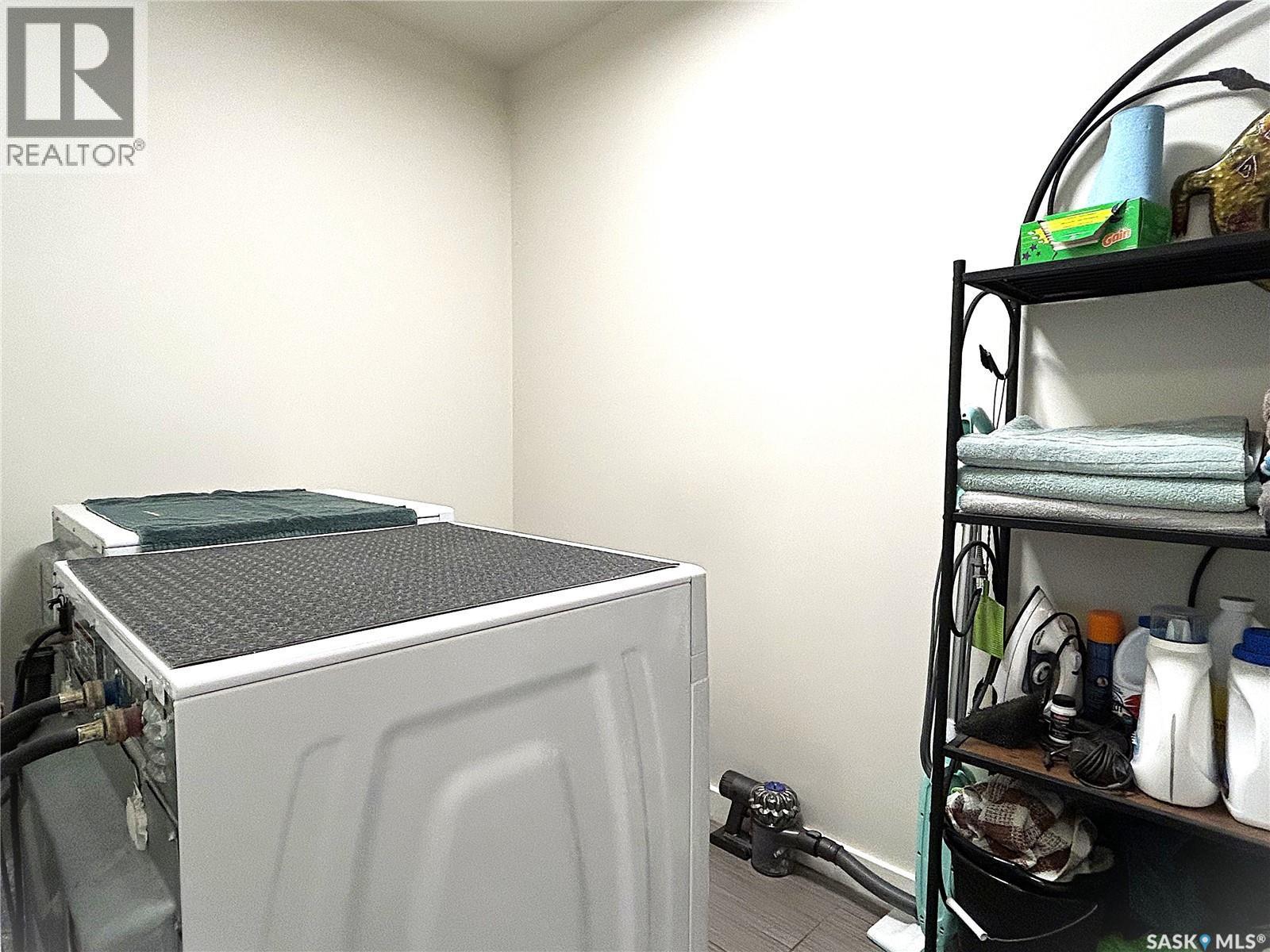 1603 1015 Patrick Crescent, Saskatoon, SK - Indoor Photo Showing Laundry Room