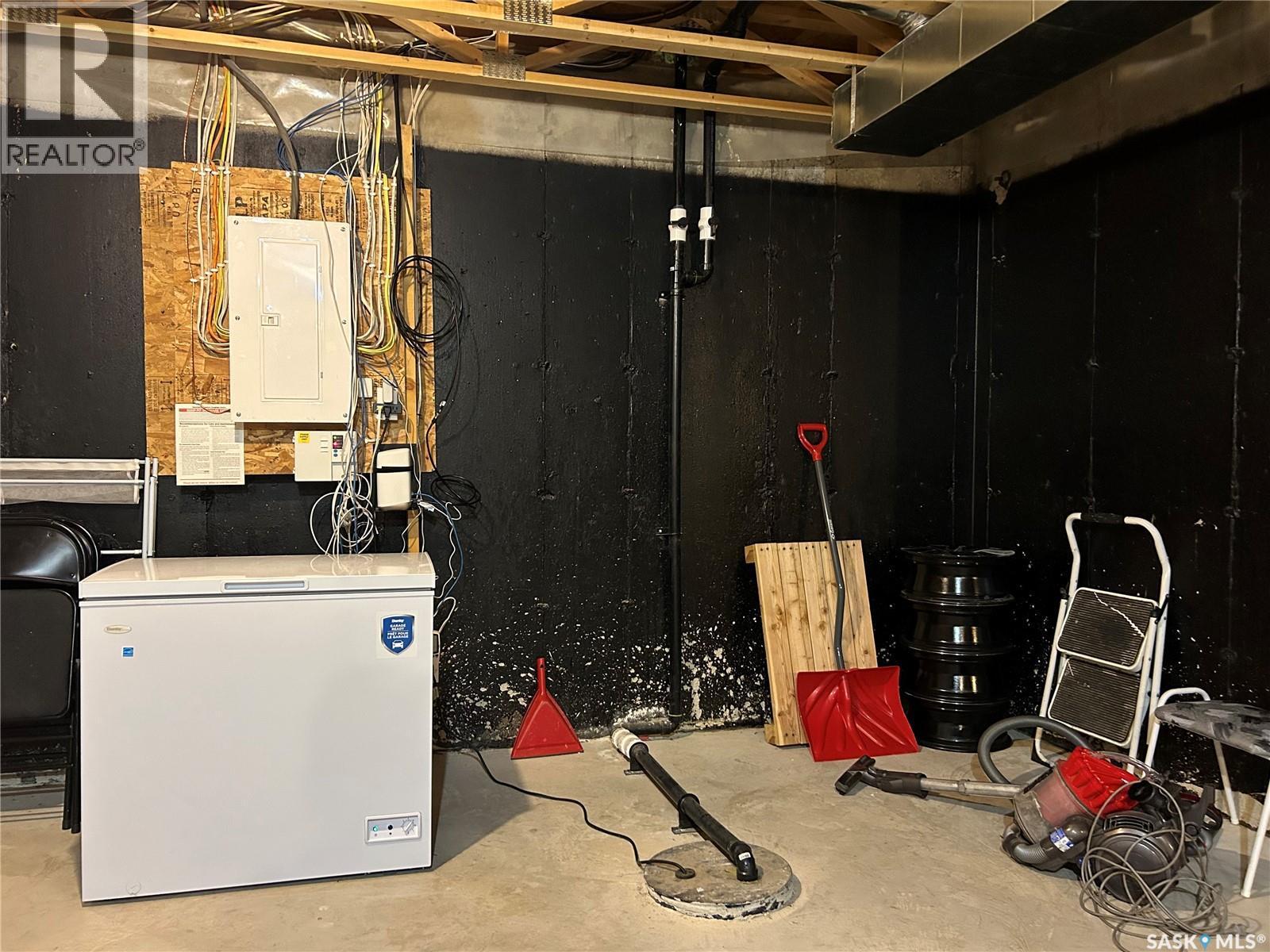 1603 1015 Patrick Crescent, Saskatoon, SK - Indoor Photo Showing Basement