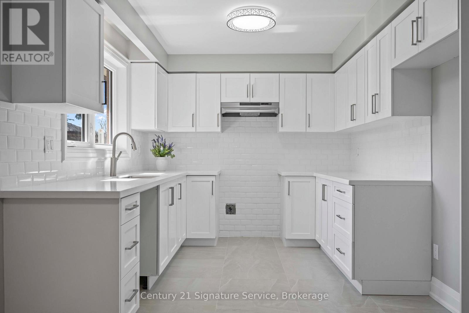 2362 Denise Road, Mississauga, ON - Indoor