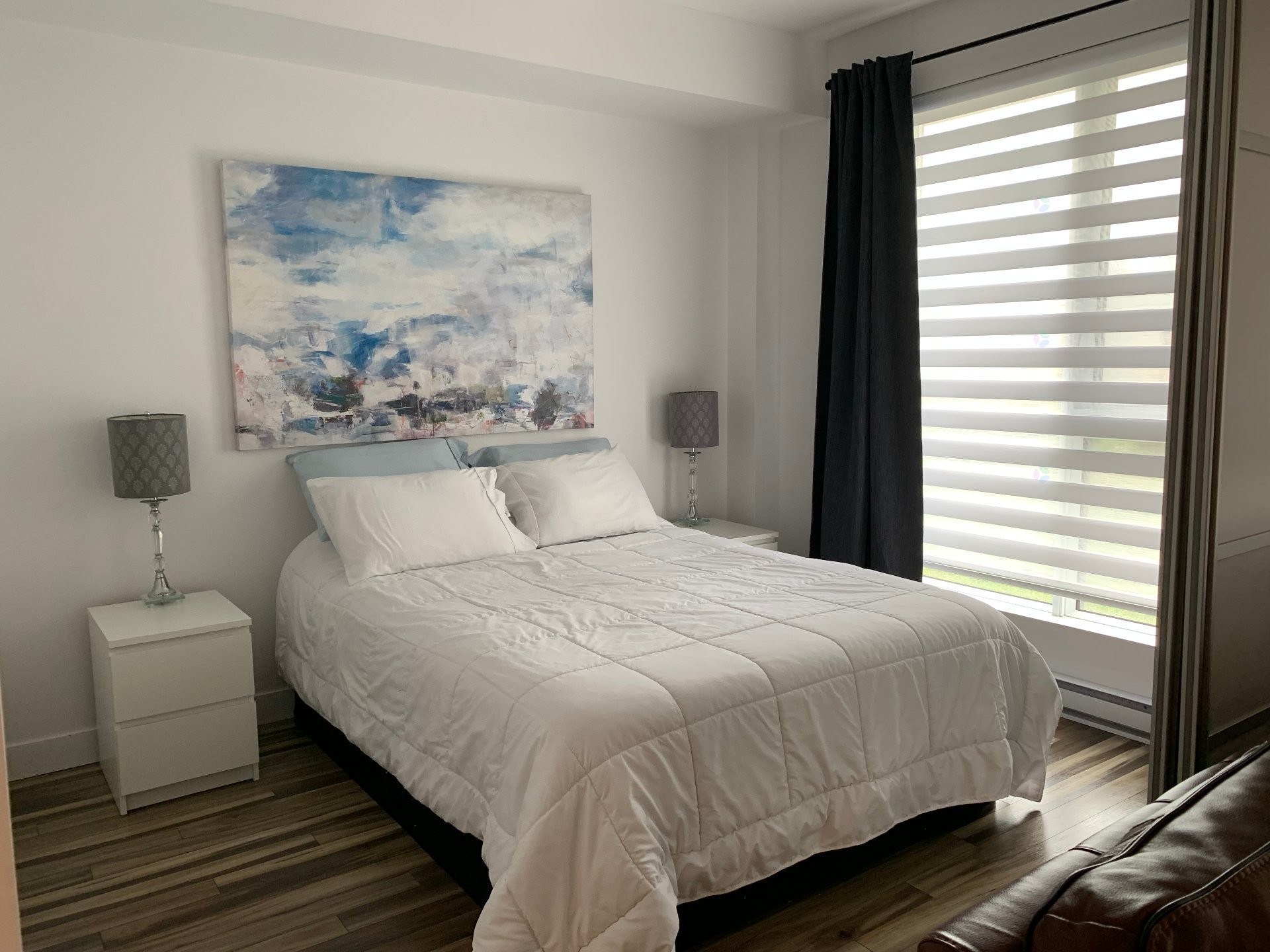 Master Bedroom - 105-4 Av. Donegani, Pointe-Claire, QC - Indoor Photo Showing Bedroom