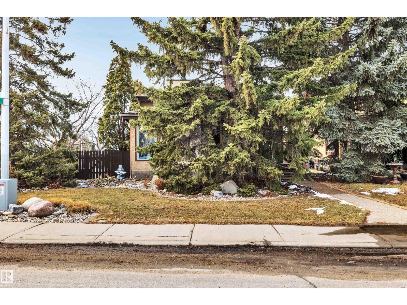 7304 180 St Nw, Edmonton, AB