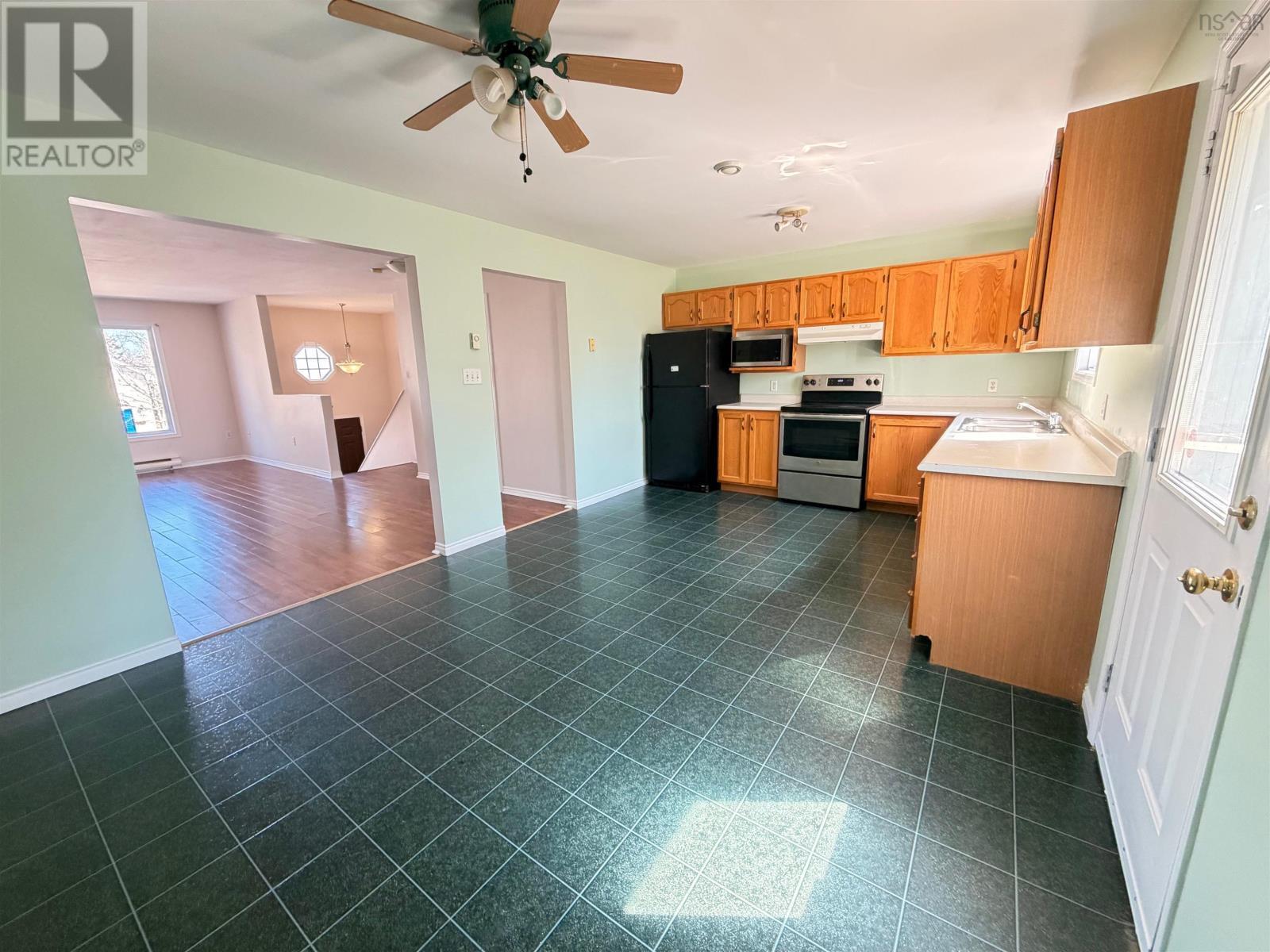Kitchen - 102 Abrams, Halifax, NS - Indoor Photo Showing Kitchen
