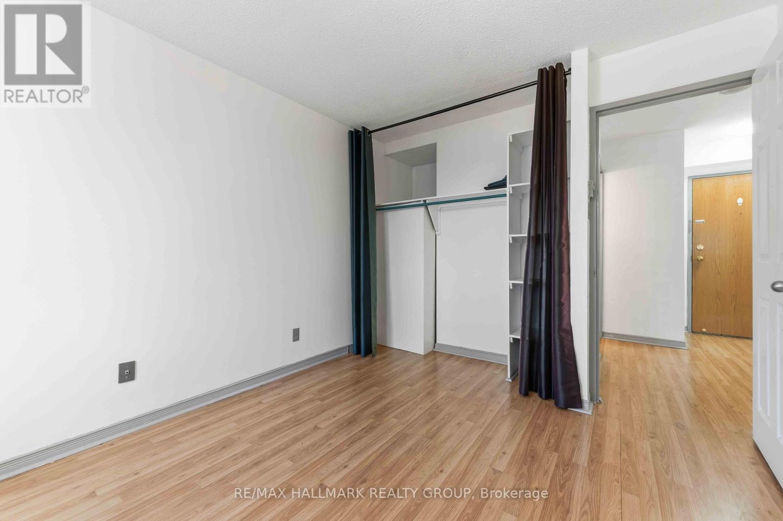1602 - 199 Kent Street N, Ottawa, ON - Indoor Photo Showing Other Room