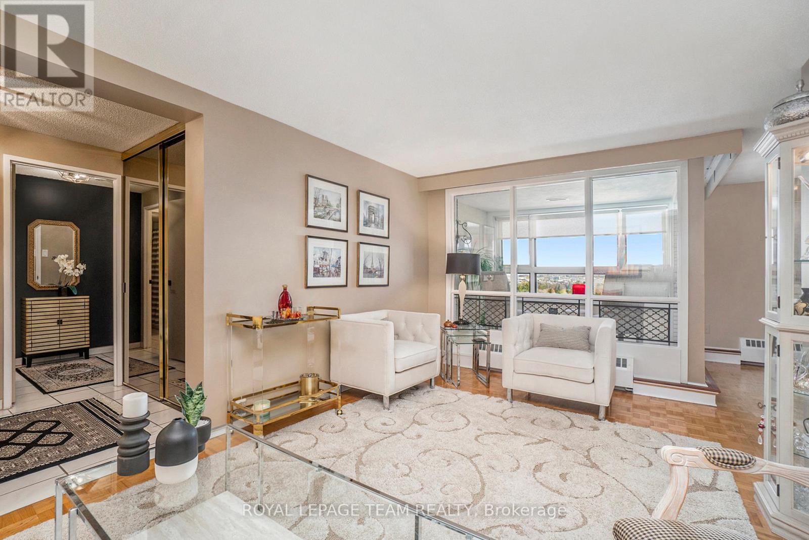 Living Room Reading Nook - 705 - 1356 Meadowlands Drive E, Ottawa, ON - Indoor Photo Showing Living Room
