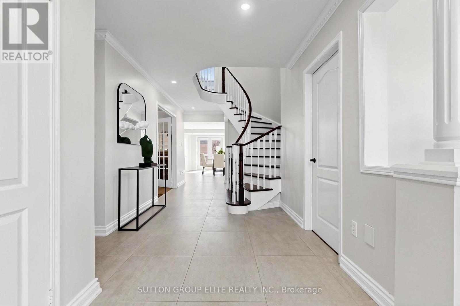 2768 Peacock Drive, Mississauga, ON - Indoor Photo Showing Other Room