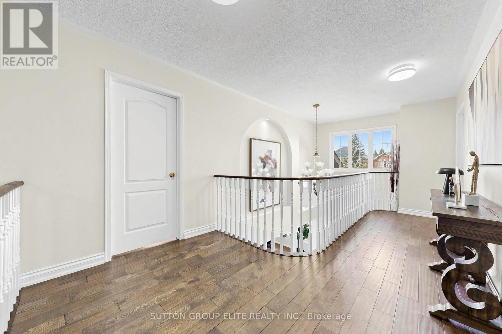 2768 Peacock Drive, Mississauga, ON - Indoor Photo Showing Other Room